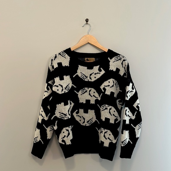 Elephant Knit Sweater 🐘 - Picture 3 of 6